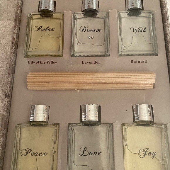 Other - NIB set of 6 Reed Diffuser set